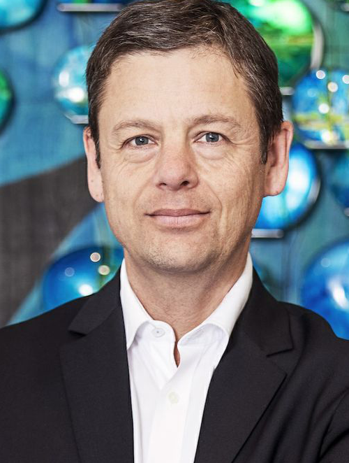 Gareth+James-Colored+Glass-Cropped_mid